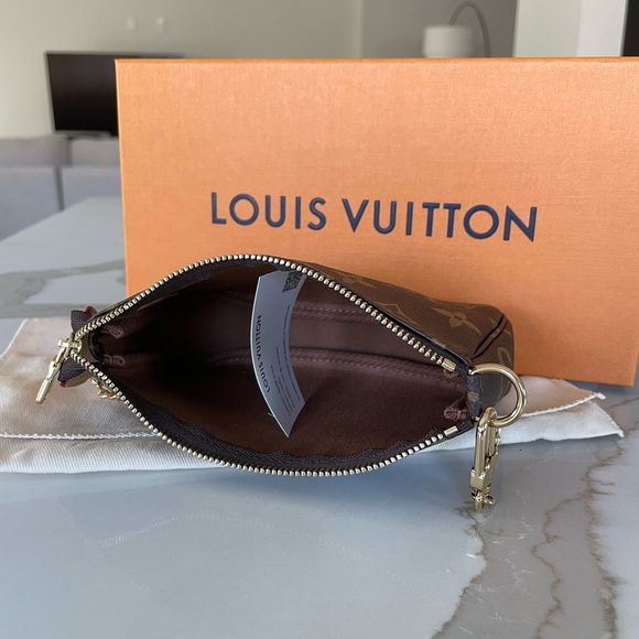 BRAND NEW Louis Vuitton Mini Pochette Accessoires in M O N O G R A M - Picture 3 of 9